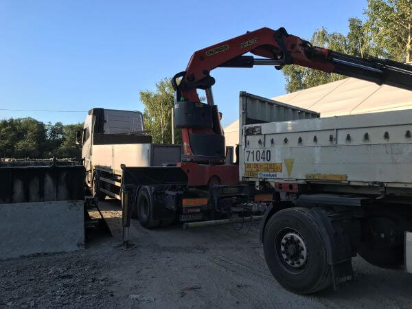 Specjalistyczny transport HDS szamb betonowych w Żarach